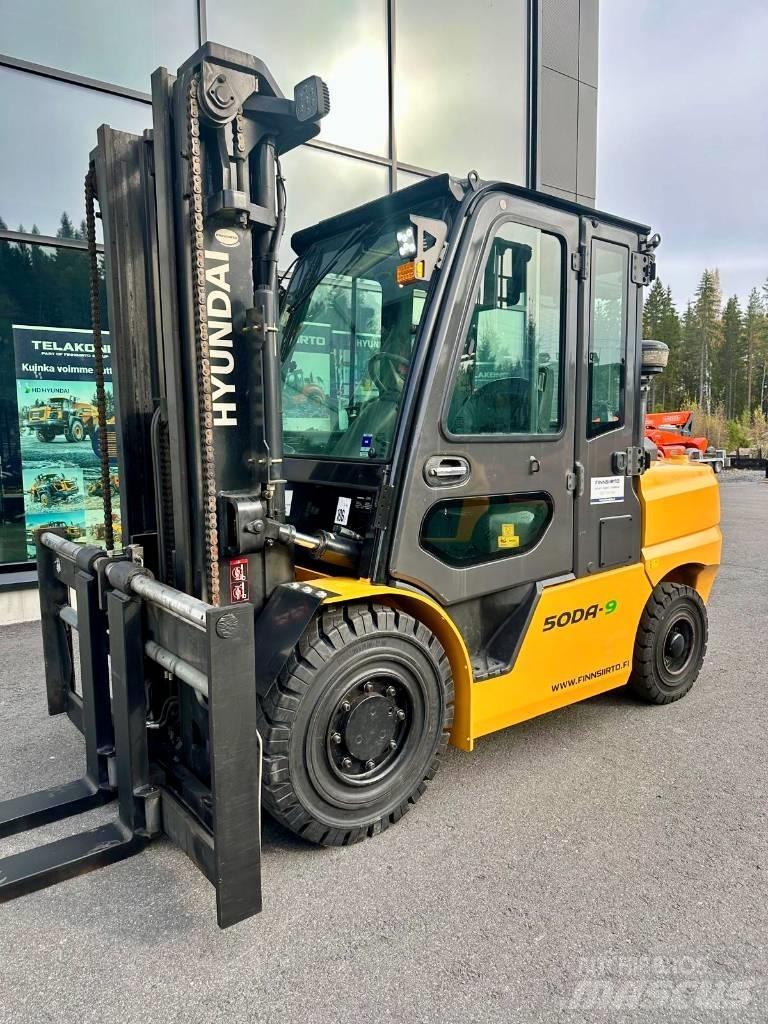 Hyundai 50DA-9 柴油叉车