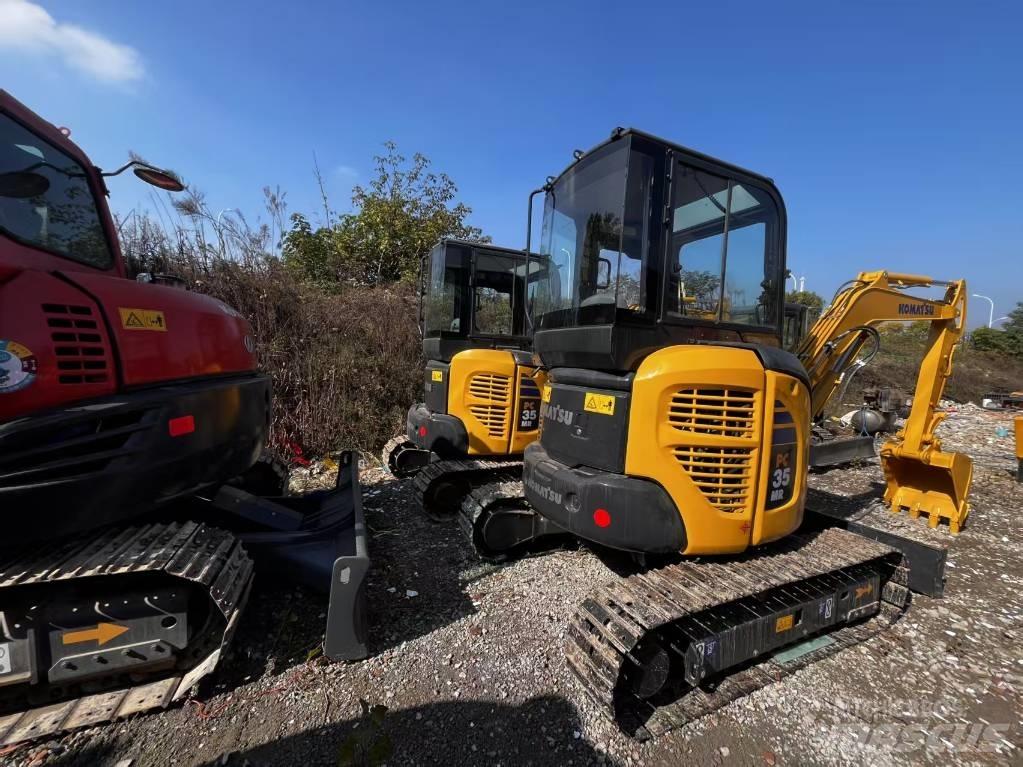Komatsu PC 35 MR 小型挖掘机