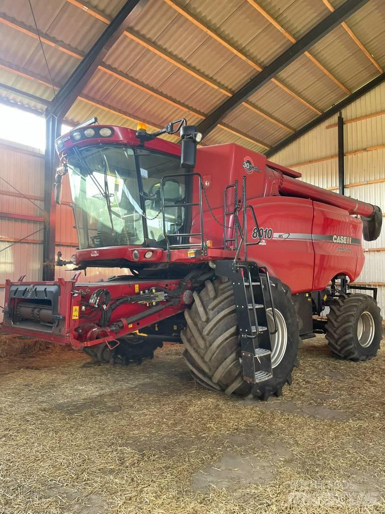 Case IH 8010 联合收割机