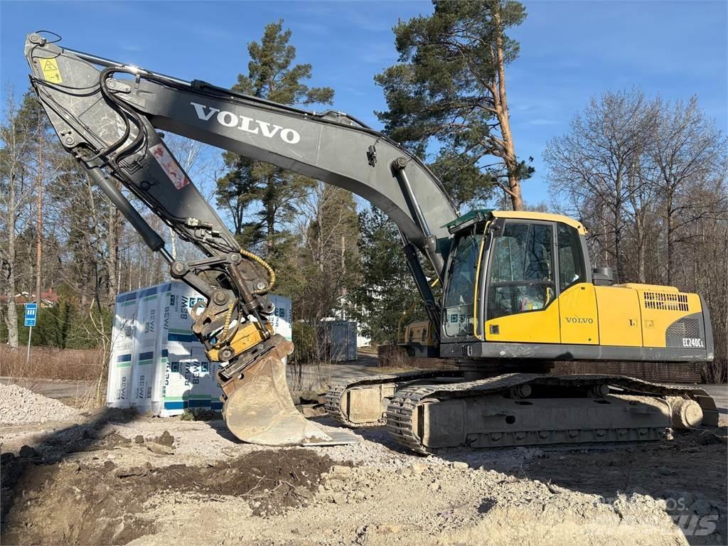 Volvo EC240CL 履带挖掘机