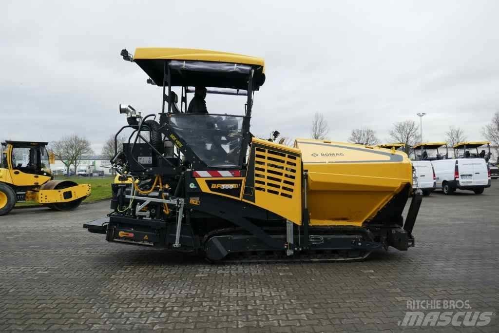 Bomag BF 300 C-2 小型沥青摊铺机