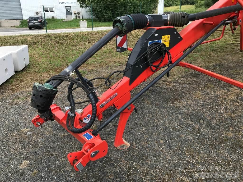 Kuhn GA 8830 料堆整形机