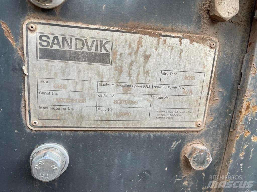 Sandvik QI 341 移动式破碎机