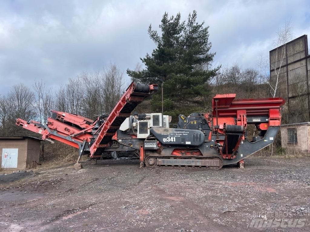 Sandvik QI 341 移动式破碎机