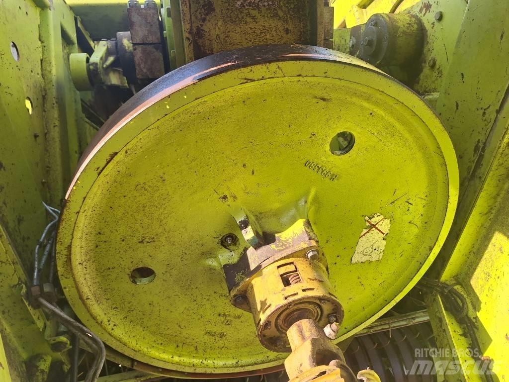 CLAAS Quadrant 1200 方捆打捆机