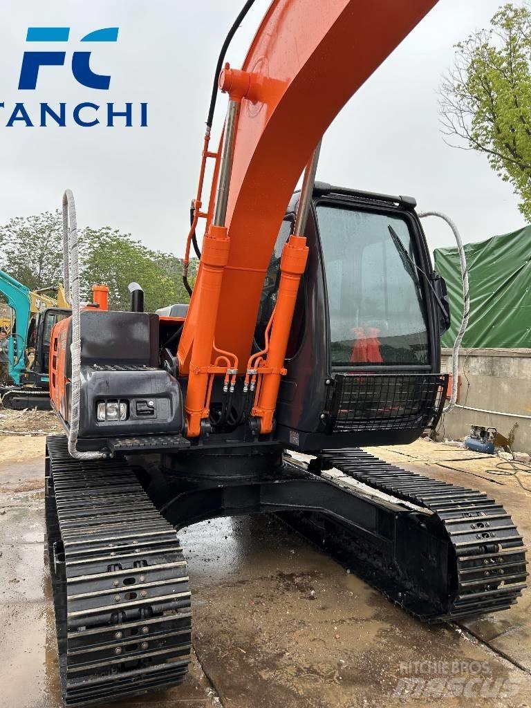 Hitachi ZX 120 履带挖掘机