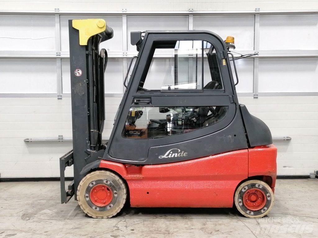 Linde E30-03 电动叉车