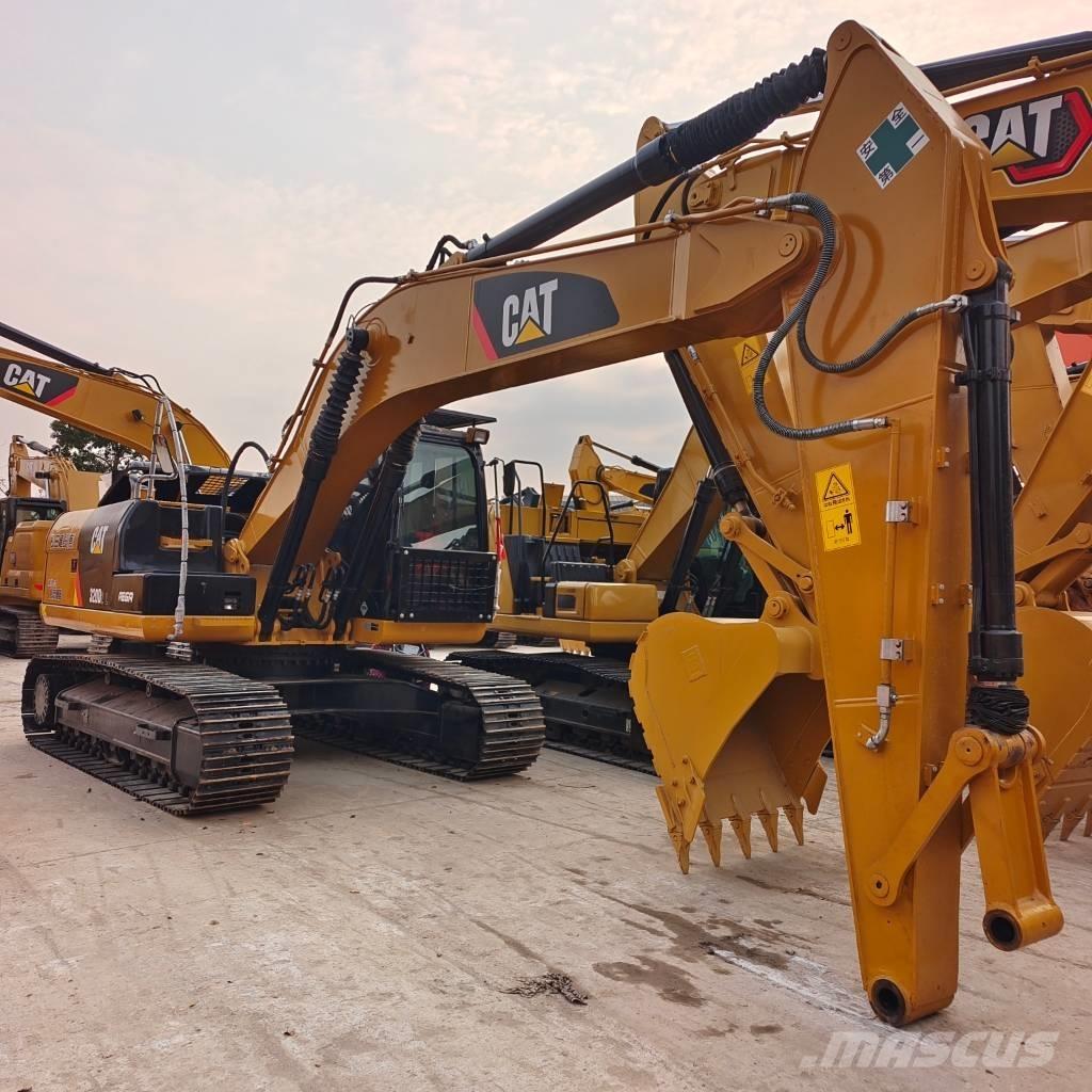 CAT 320D 履带挖掘机