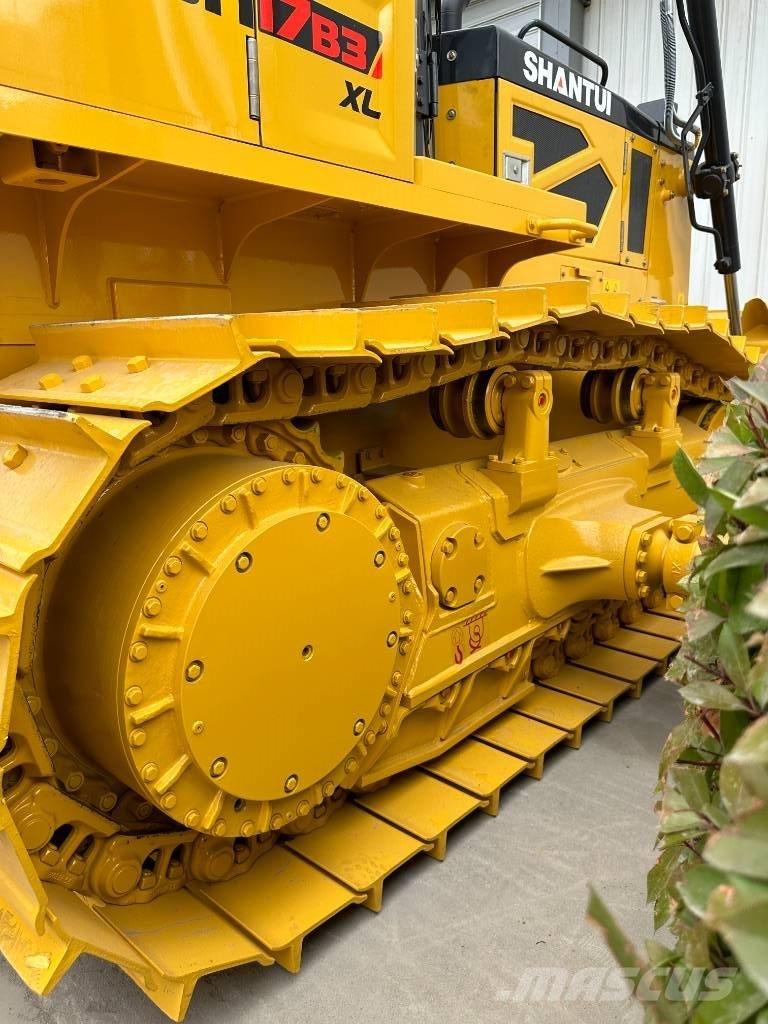 Shantui DH17 履带式推土机