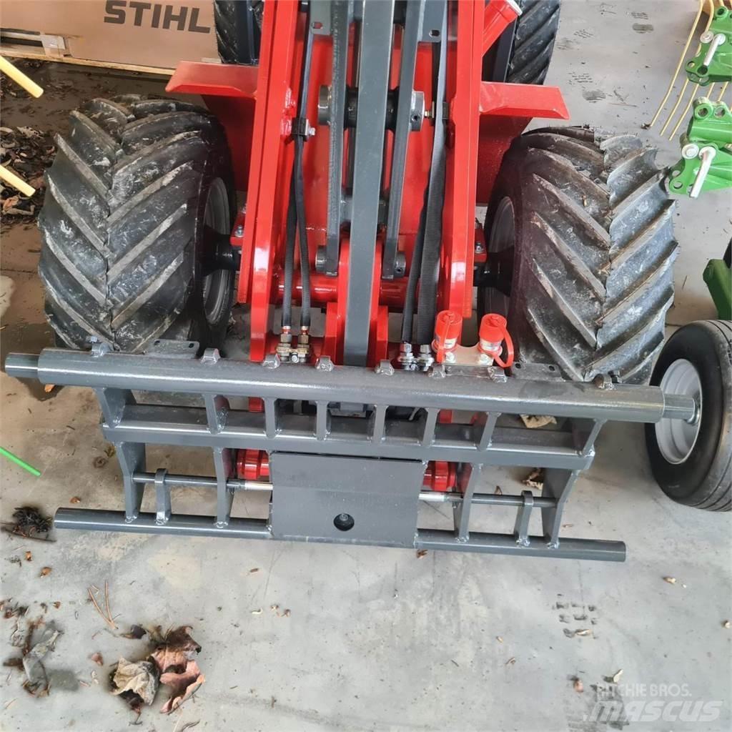 Schäffer 2028 SLT 小型装载机