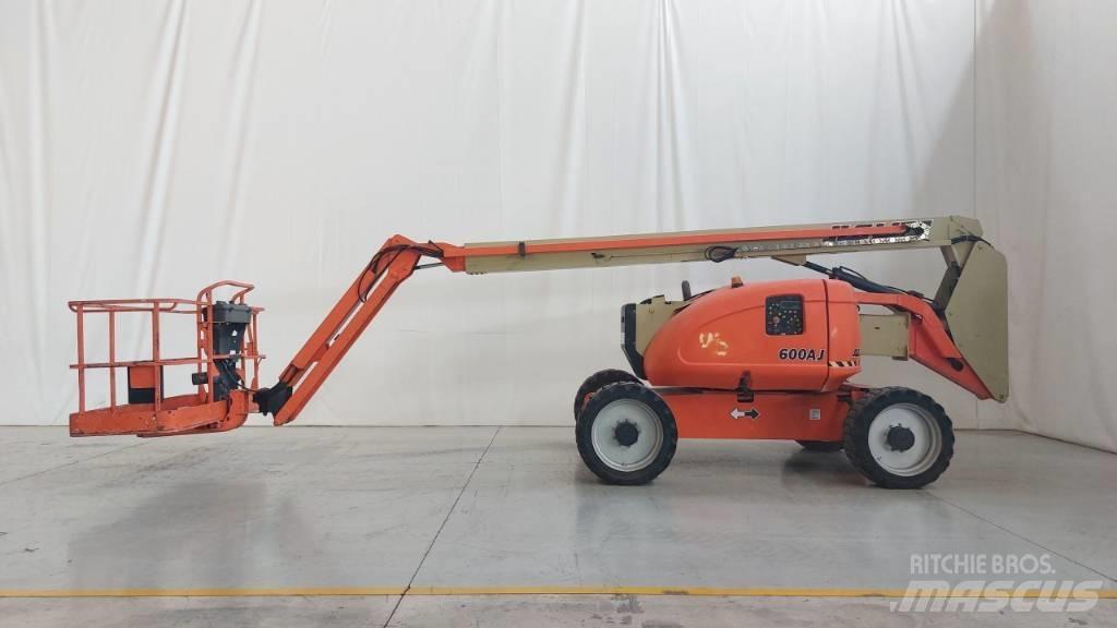 JLG 600 AJ 曲臂高空工作平台