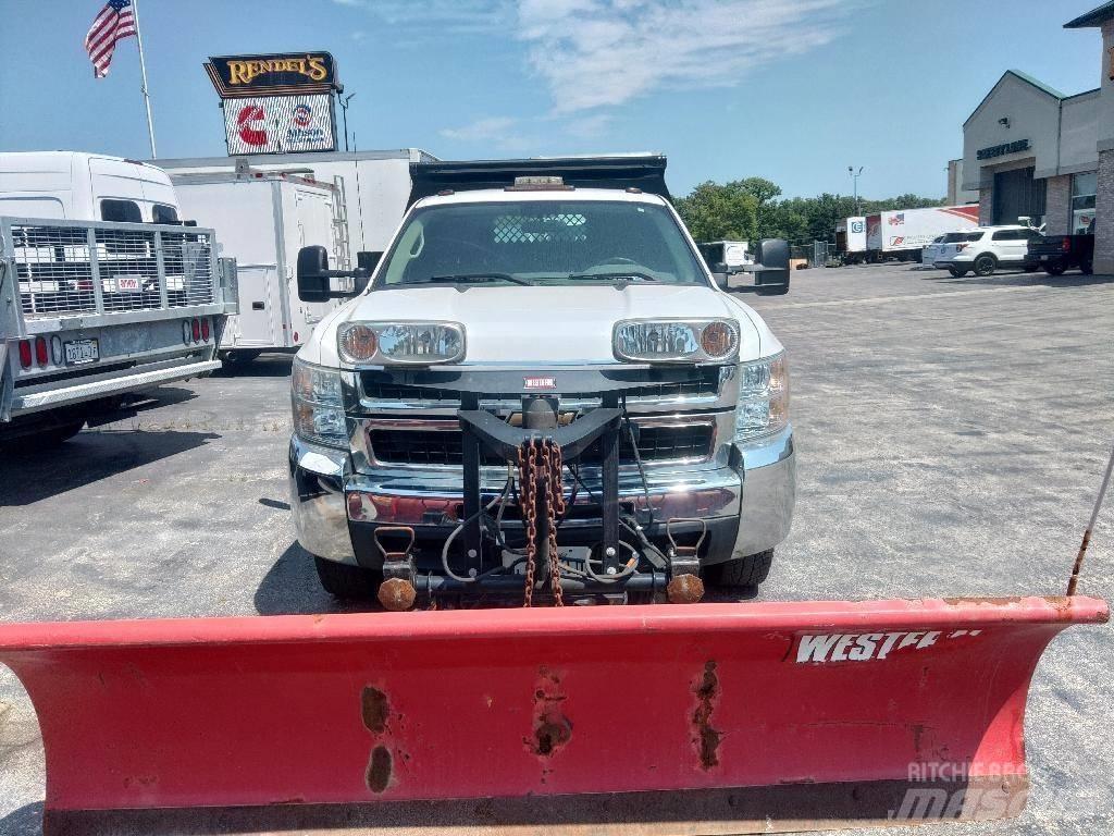 Chevrolet 3500 HD 自卸式货车