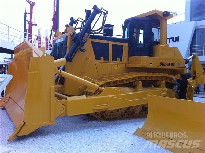 Komatsu d65ex-16 履带式推土机