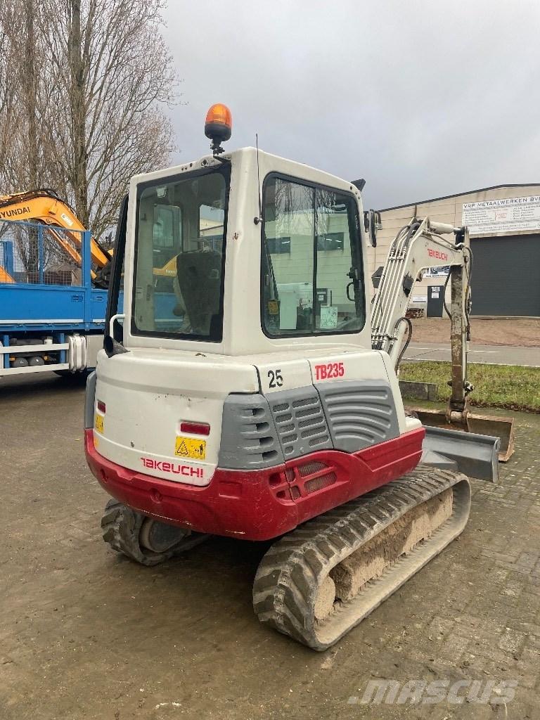 Takeuchi Tb235 小型挖掘机