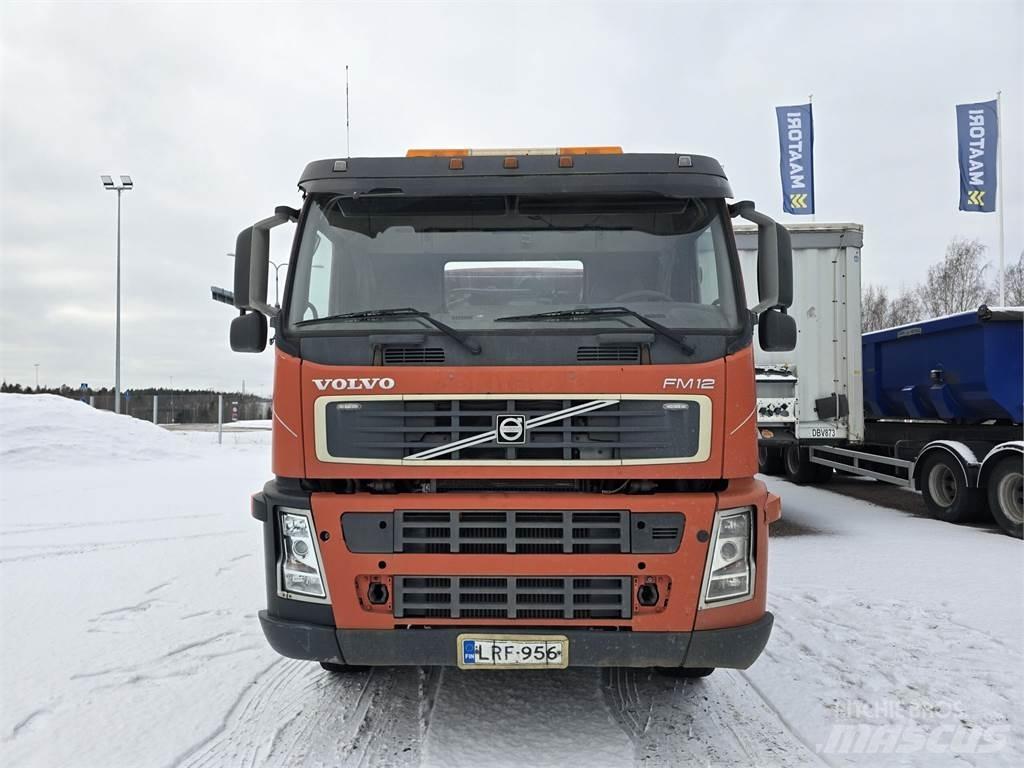 Volvo Fm12 420 8x4 自卸式货车