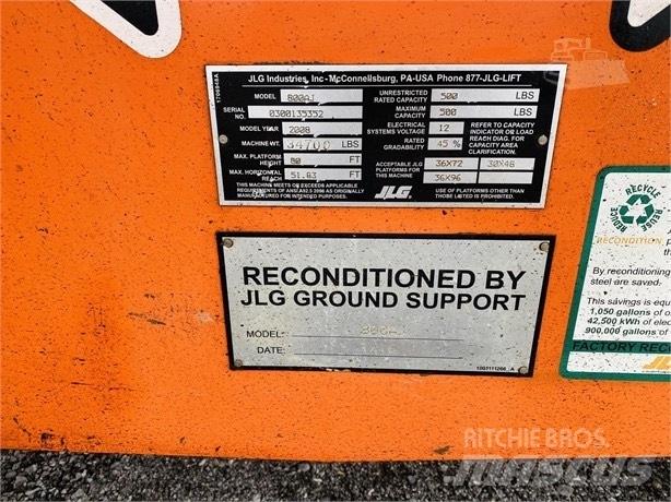 JLG 800 AJ 曲臂高空工作平台