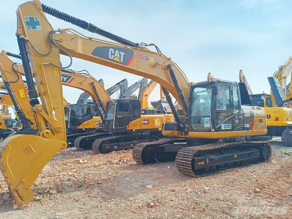 CAT 320 D2L 中型挖掘机