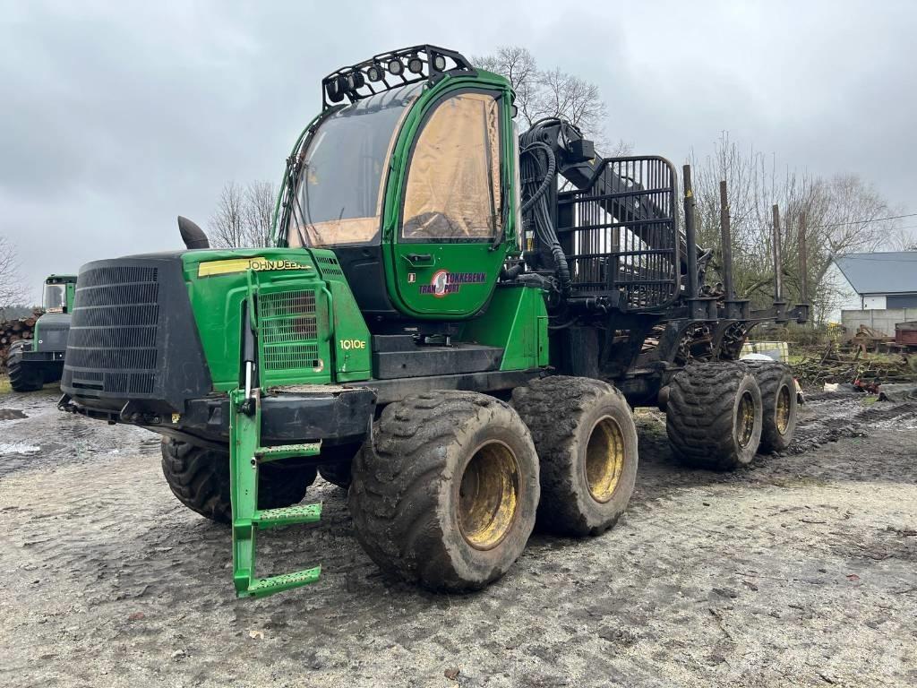 John Deere 1010 E 集运机