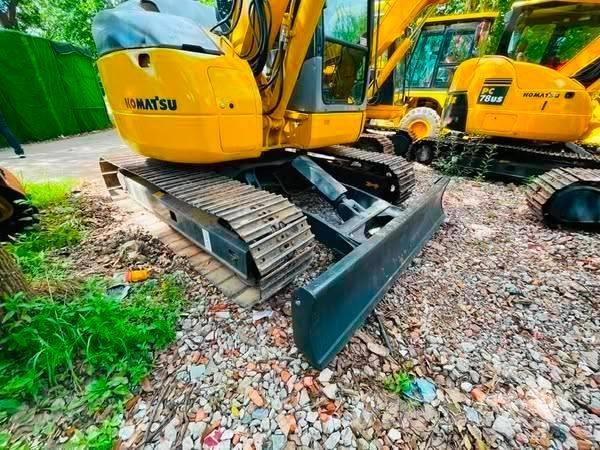 Komatsu PC78US-11 中型挖掘机