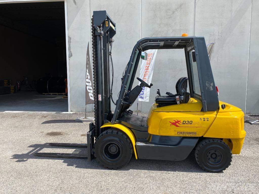 OM XD30 柴油叉车