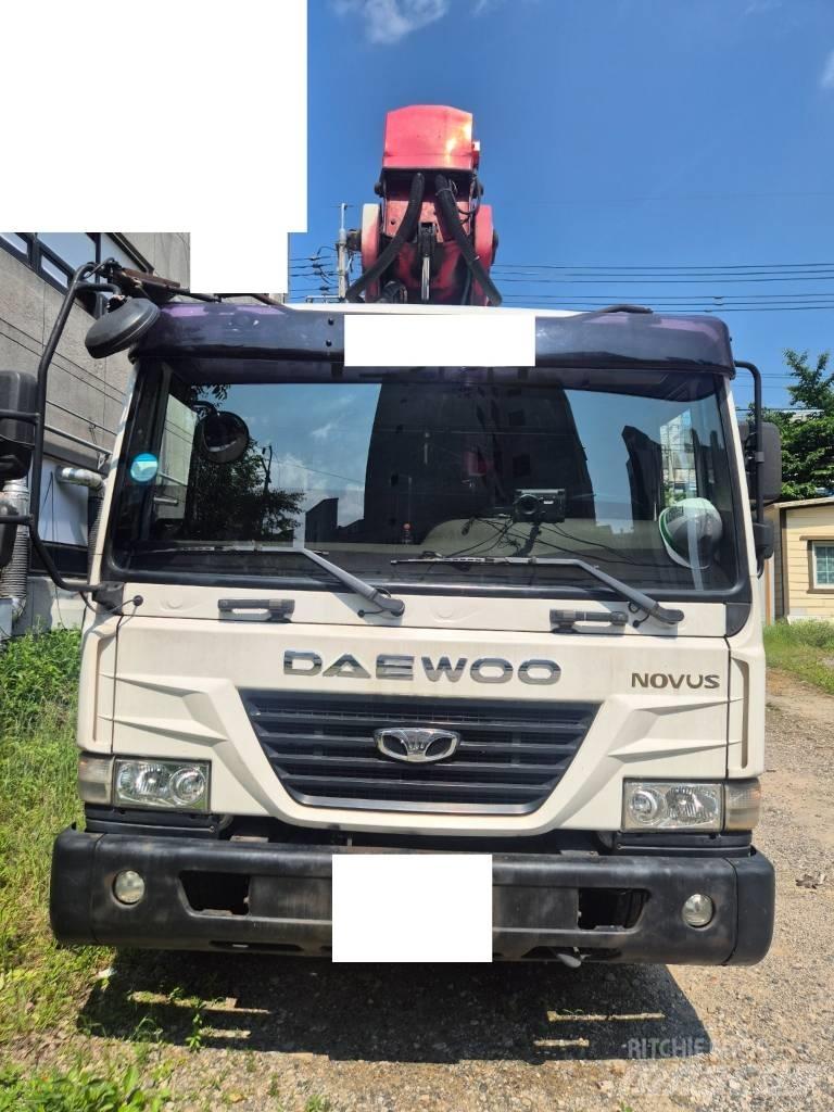 Horyong SKY450 车载式高空作业车