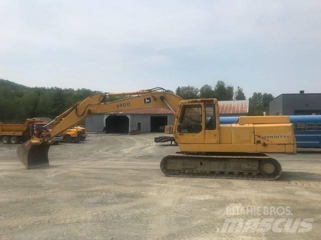 John Deere 690 D 履带挖掘机