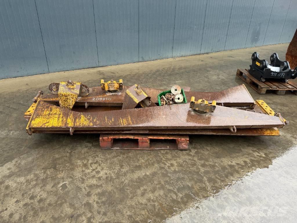 CAT 730 尾门、后挡板