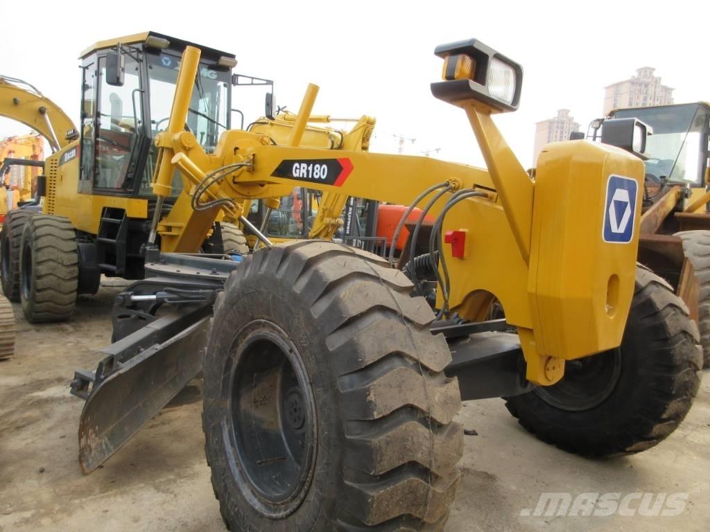 XCMG GR 180 沥青摊铺机