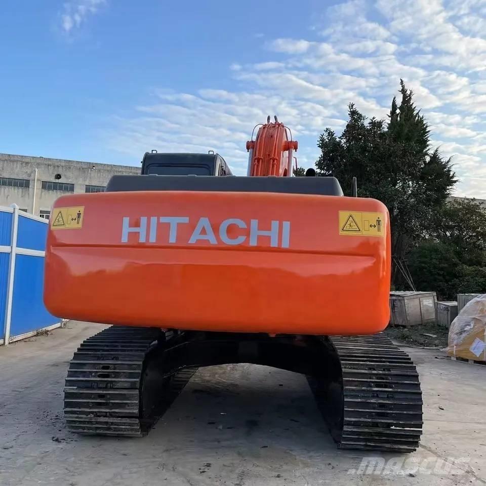 Hitachi ZX200 履带挖掘机
