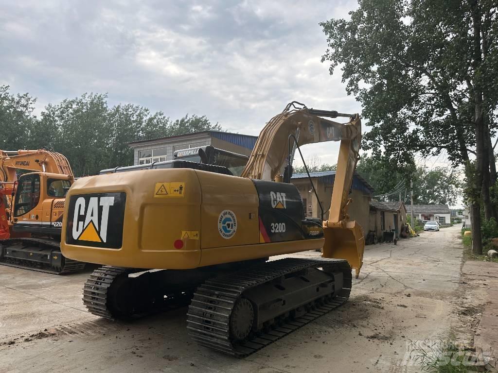 CAT 320D 履带挖掘机