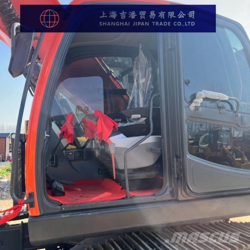 Doosan DX 225 履带挖掘机