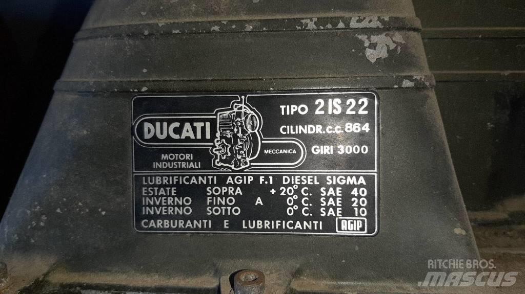  DYCATI 21S22 发动机