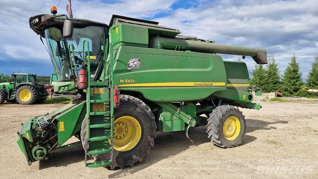 John Deere W 540 联合收割机
