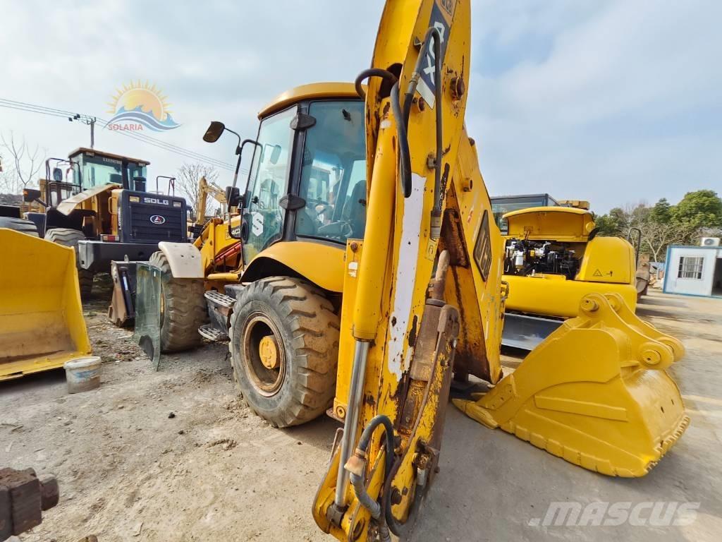 JCB 4CX 反铲装载机