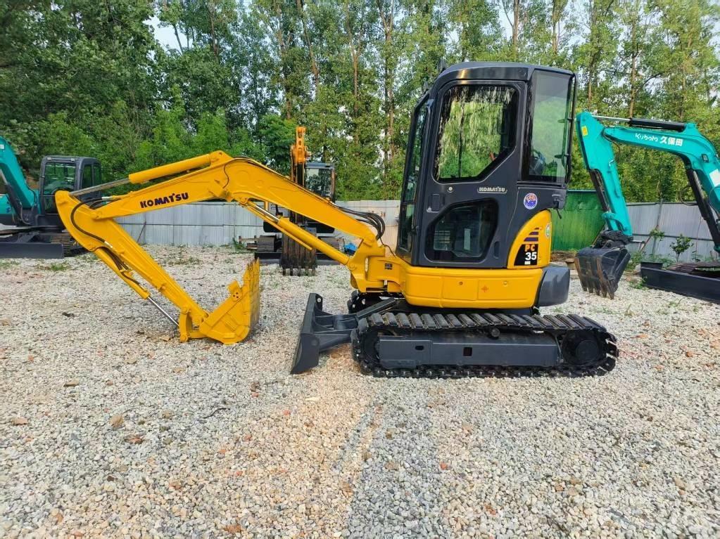 Komatsu PC 35 小型挖掘机