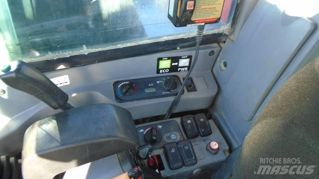 Kubota KX 080-4 中型挖掘机
