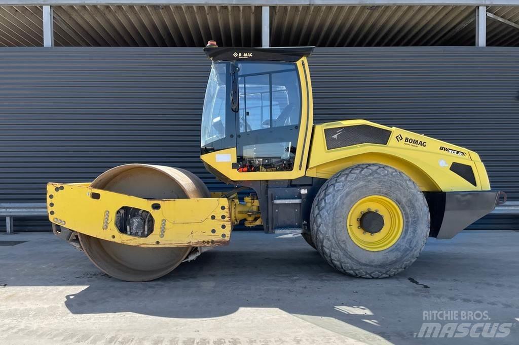 Bomag BW 213 D-5 单轮压路机