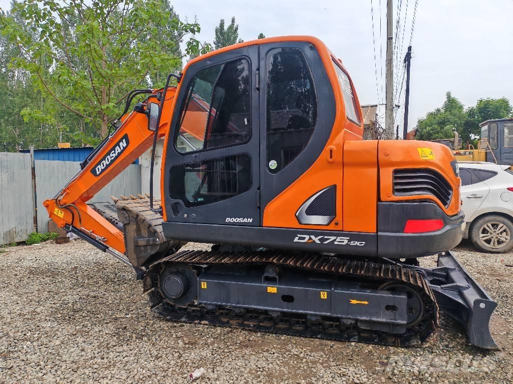 Doosan DX75-9C 中型挖掘机
