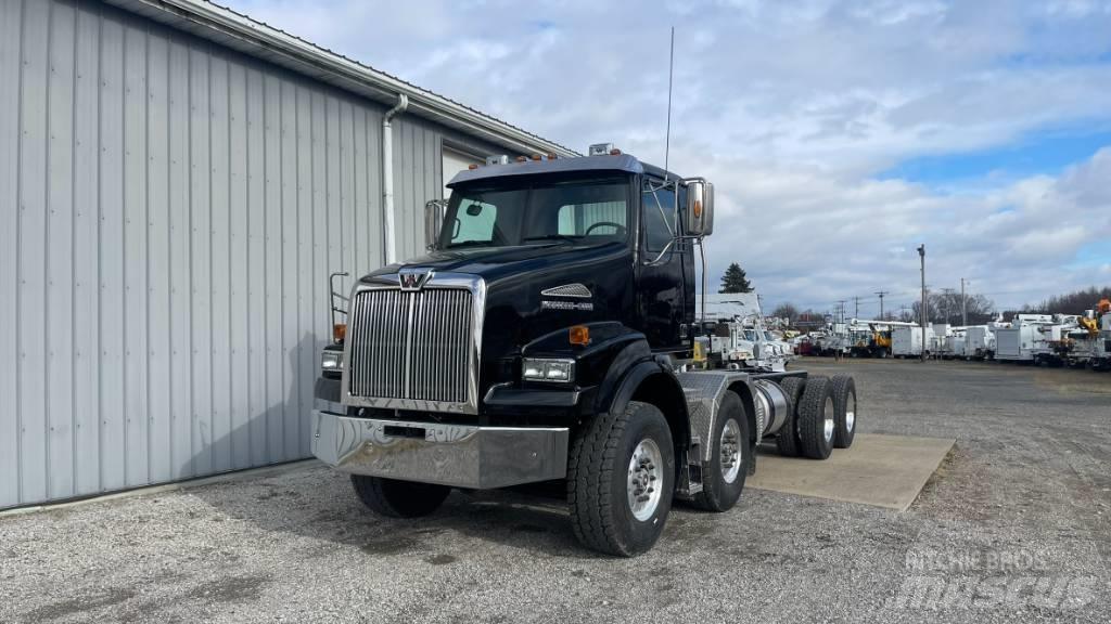 Western Star 4800TS 平板车