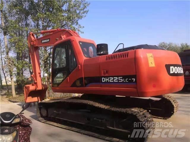 Doosan DH 225 LC-7 履带挖掘机