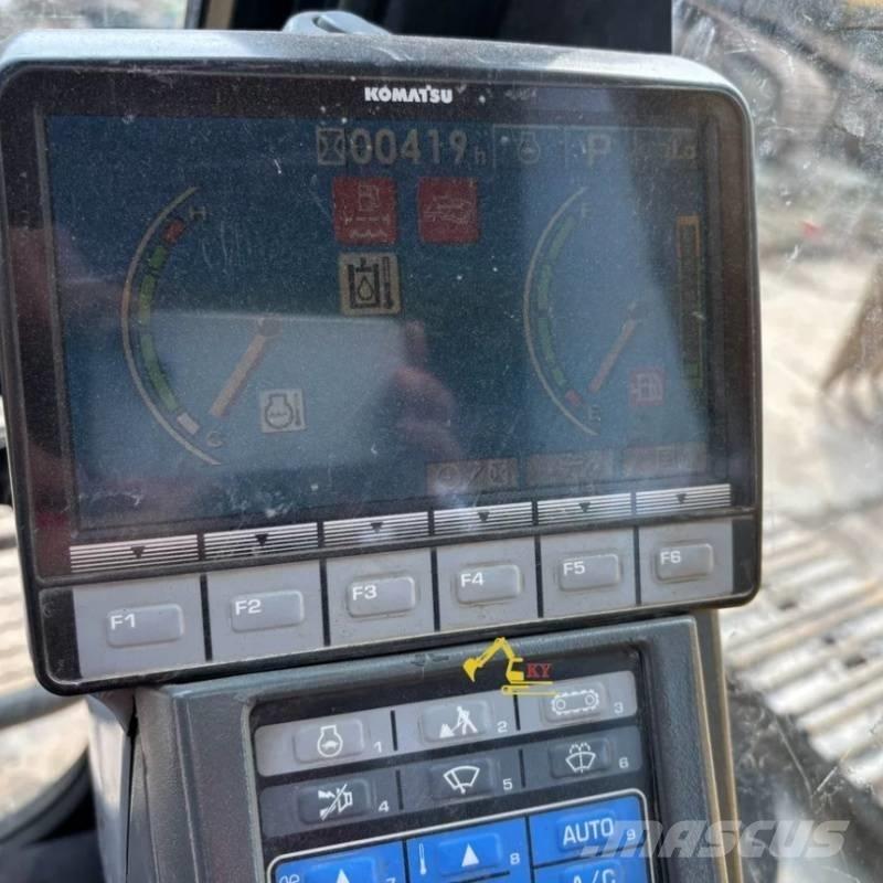 Komatsu PC 220-8 履带挖掘机