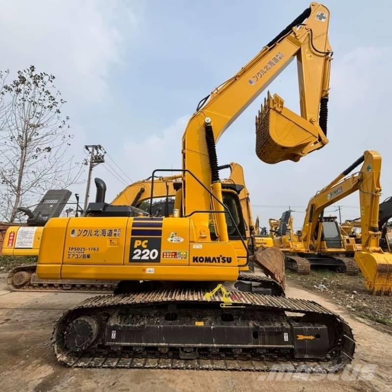 Komatsu PC 220-8 履带挖掘机
