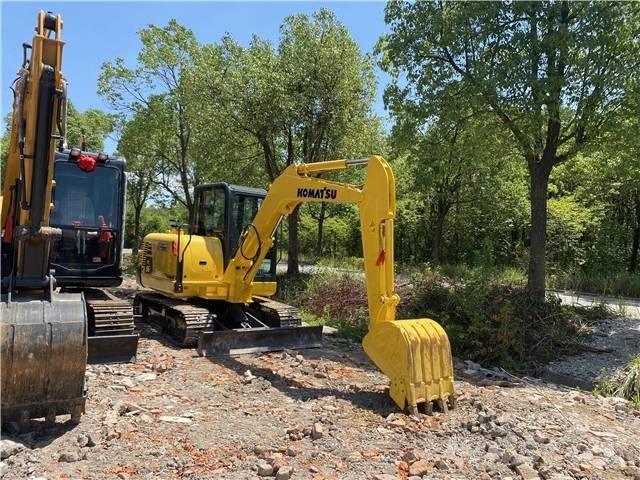 Komatsu PC56-7 履带挖掘机