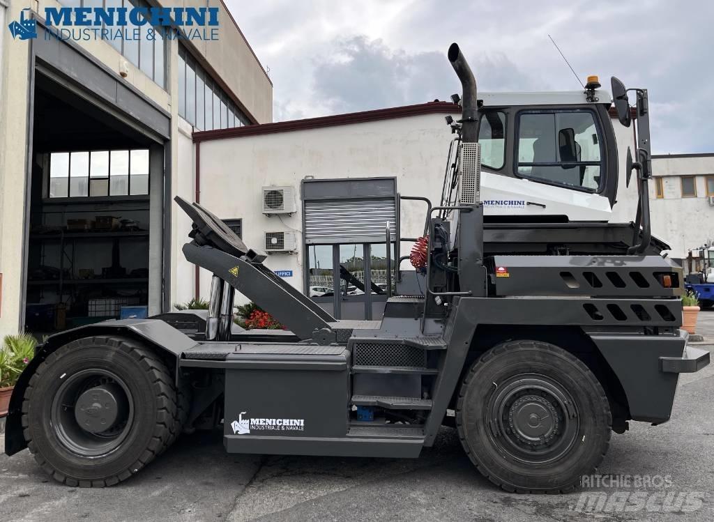 Terberg RT 382 码头牵引车