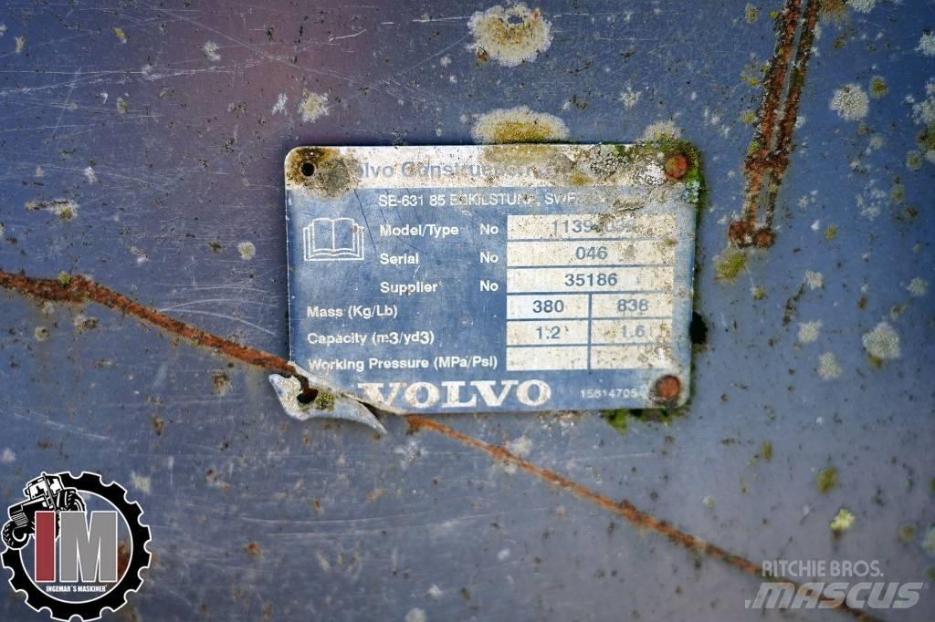 Volvo L30 Skopa 挖斗