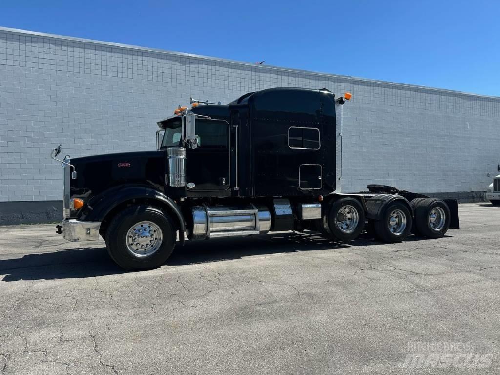 Peterbilt 367 牵引车