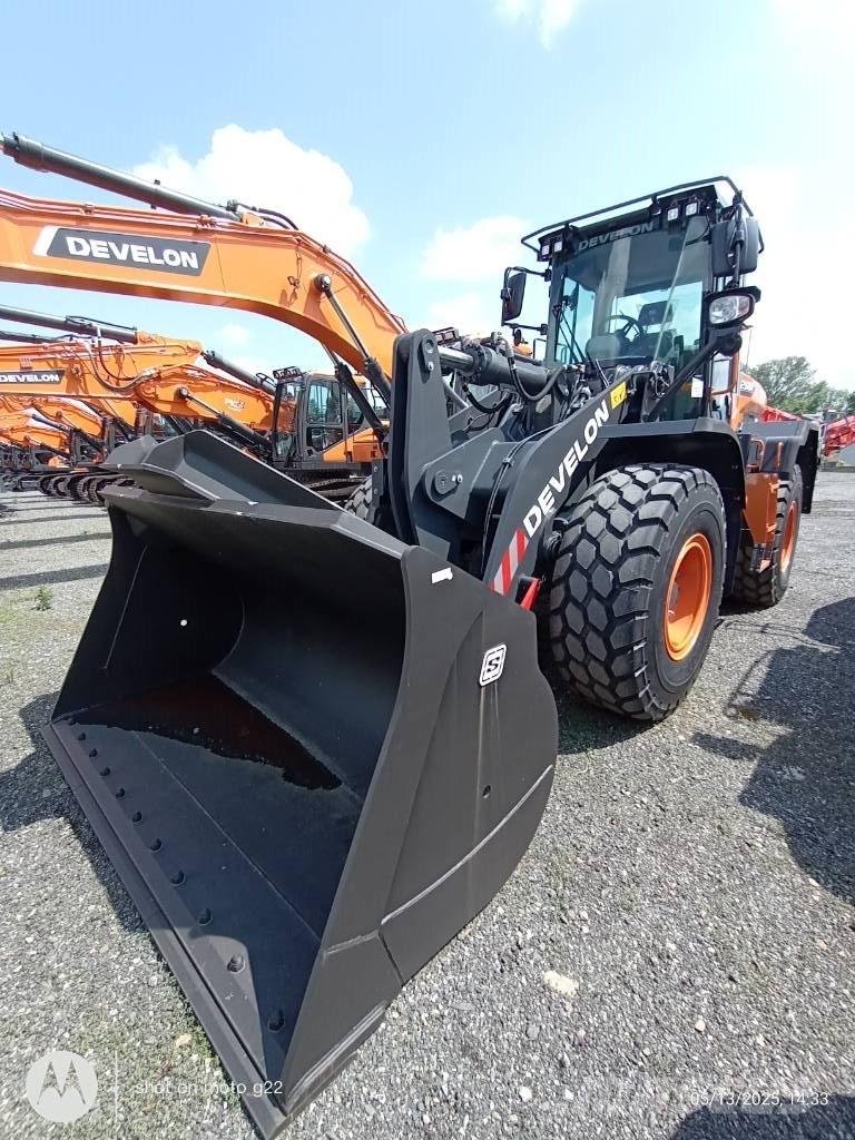 Develon DL 280-7 轮式装载机