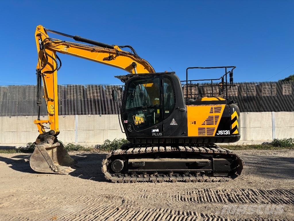 JCB JS 131 LC 履带挖掘机