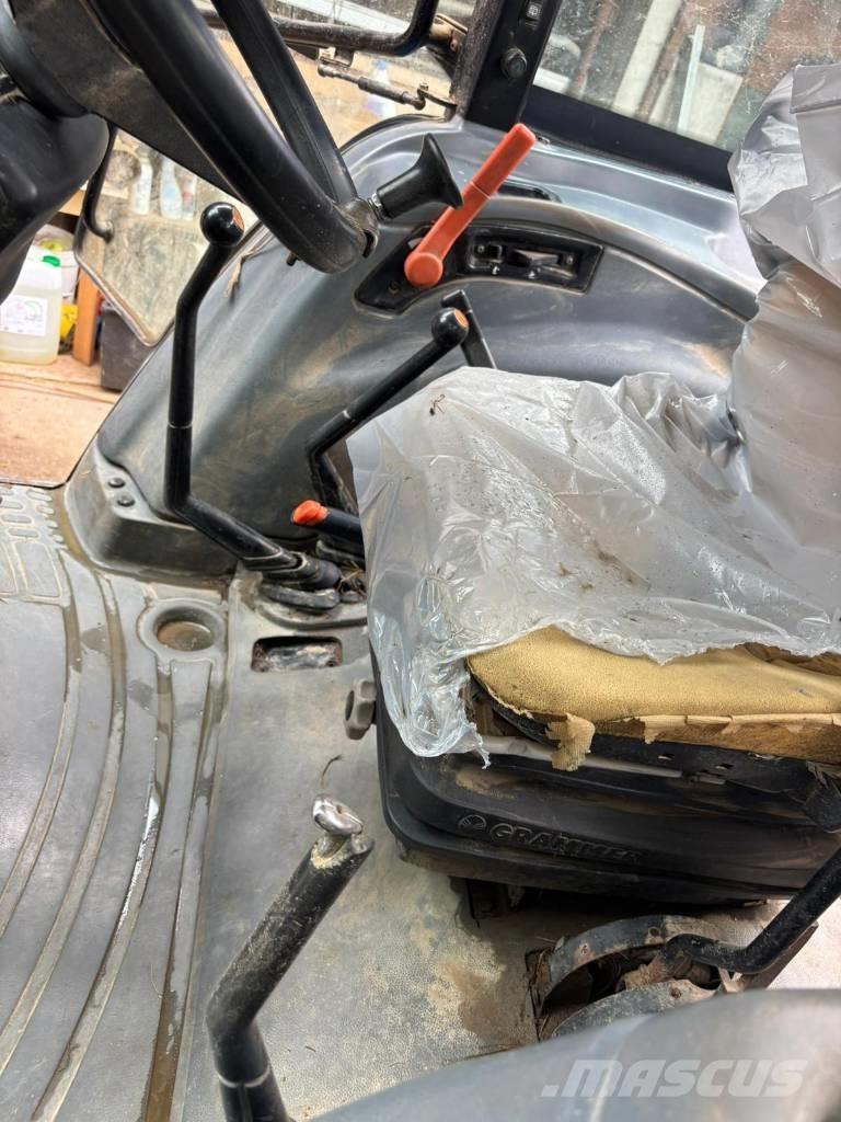 New Holland TL 90 拖拉机/农用车