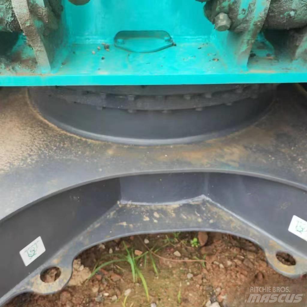 Kobelco SK 200 履带挖掘机